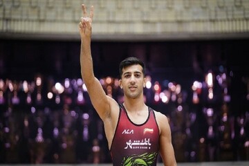 مهدی کشتکار حریف چینی را شکست داد