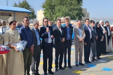 توزیع تجهیزات ورزشی و اقلام بهداشتی بین مدارس کهگیلویه و بویراحمد