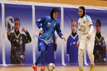 صدرنشینی استقلال پس از شکست سپاهان در هفته چهارم لیگ