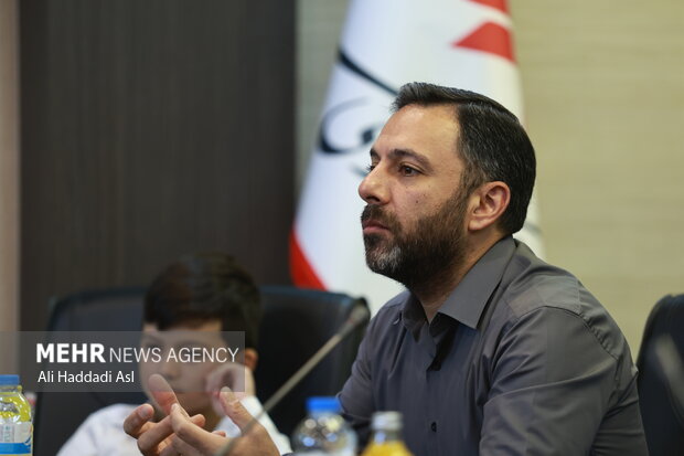 جزئیاتی از یک تولید مشترک با تاجیکستان؛ ایران مانند خانه ما است جزئیاتی از یک تولید مشترک با تاجیکستان؛ ایران مانند خانه ما است