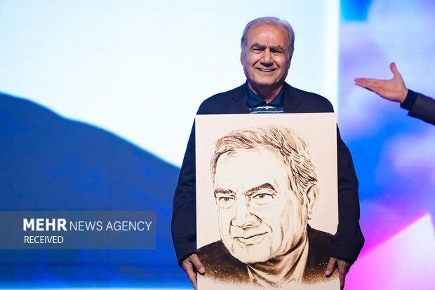 پنجمین دوره شب سینمایی سوره برگزار شد پنجمین دوره شب سینمایی سوره برگزار شد