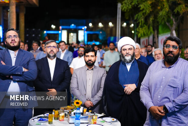 پنجمین دوره شب سینمایی سوره برگزار شد پنجمین دوره شب سینمایی سوره برگزار شد