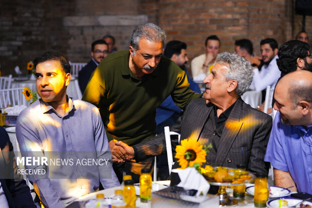 پنجمین دوره شب سینمایی سوره برگزار شد پنجمین دوره شب سینمایی سوره برگزار شد