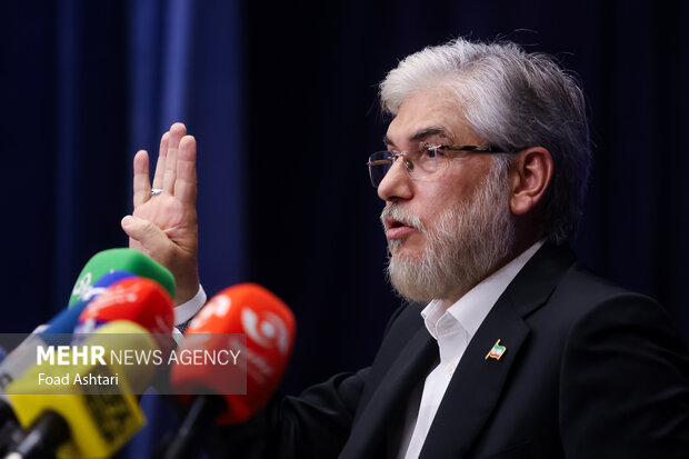 نشست خبری وزیر علوم، تحقیقات و فناوری