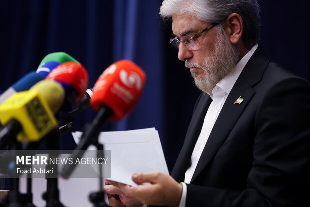 نشست خبری وزیر علوم، تحقیقات و فناوری 35