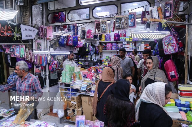 بوی ماه مهر در بازار سنندج
