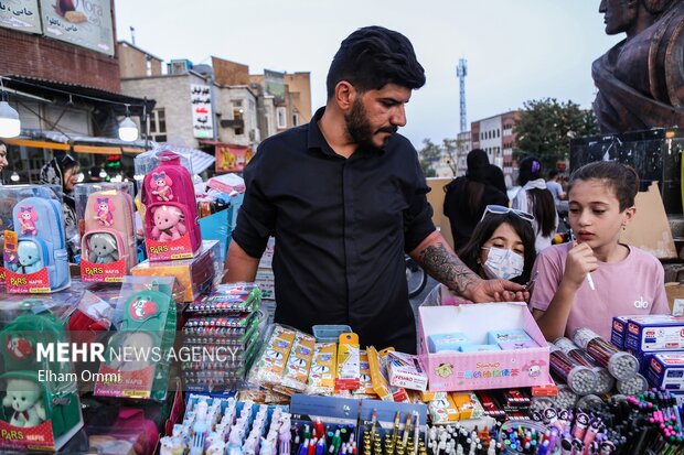 بوی ماه مهر در بازار سنندج