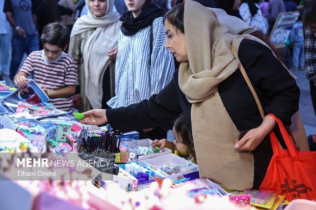بوی ماه مهر در بازار سنندج