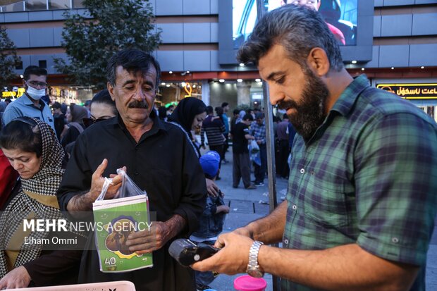 بوی ماه مهر در بازار سنندج