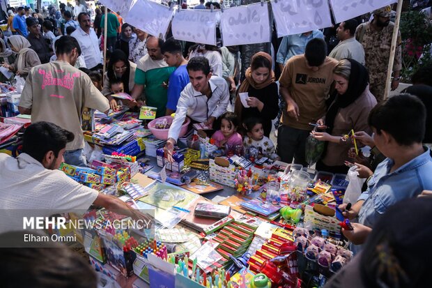 بوی ماه مهر در بازار سنندج