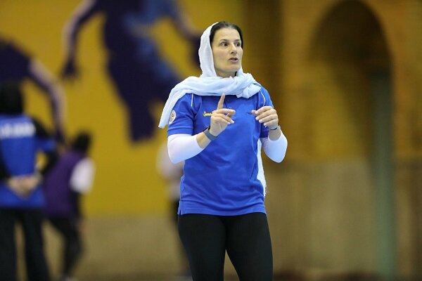 سرمربی تیم هندبال بانوان: به ٢ امتیاز این بازی نیاز داشتیم