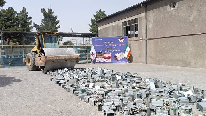 کشف ۲۵ دستگاه ماینر غیرمجاز در میاندوآب کشف ۲۵ دستگاه ماینر غیرمجاز در میاندوآب