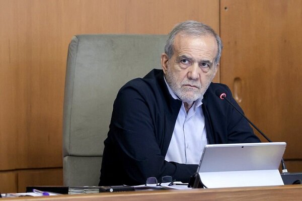 تمام توان خود را برای حل مشکلات پیشروی تولیدکنندگان به کار گرفتهام