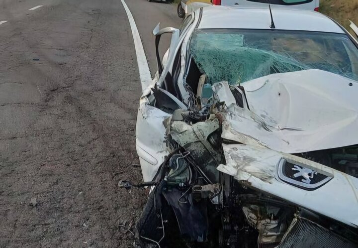 تصادف دو خودرو در محور قره چمن به میانه ۵ مصدوم برجای گذاشت