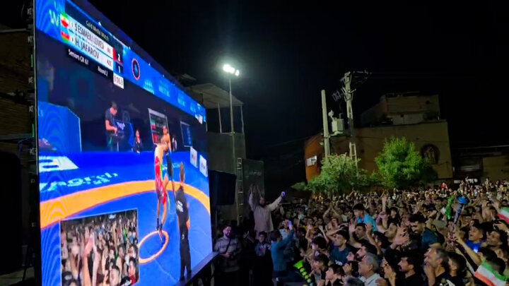 شادی باشکوه مردم دزفول برای کسب مدال طلای سعید اسماعیلی