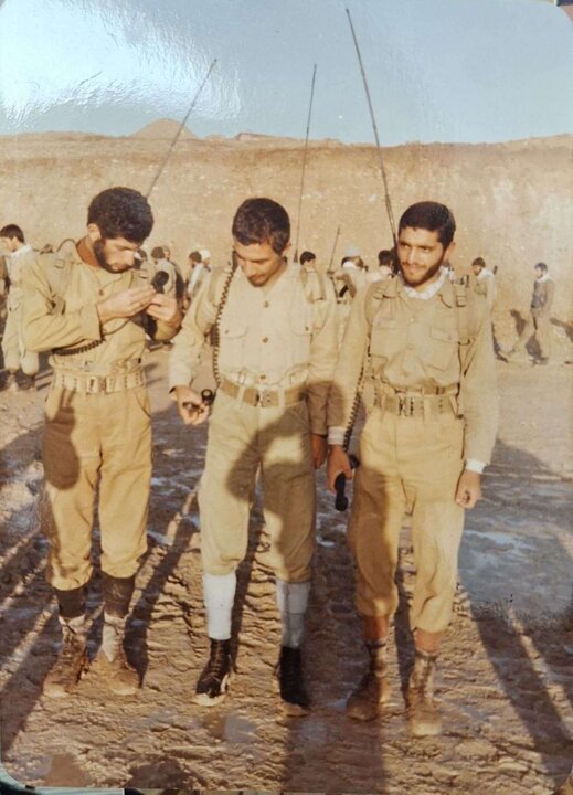 از ایستادگی ۱۰۰ نفر مقابل ۷۰۰ تانک تا غواصان بی‌ادعا
