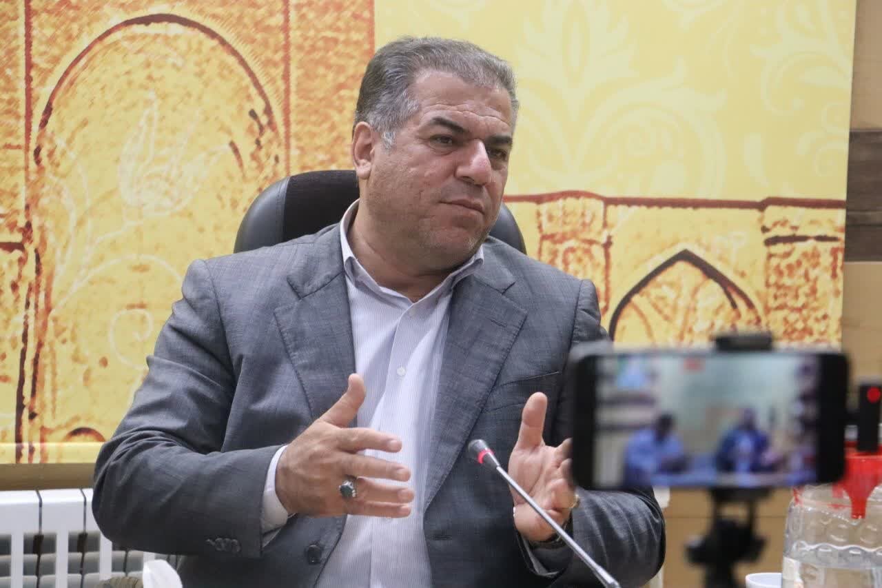 آتش‌نشانان شاهرود در خط مقدم ایمنی؛ نردبان بلند در راه است