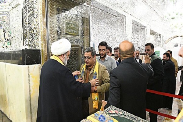 مهران رجبی مهمان آیین غبارروبی حرم حضرت عبدالعظیم حسنی(ع)