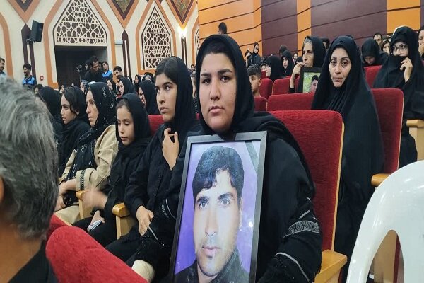 سوگ ناتمام ۵۳ خانواده داغدار معدن طبس؛ روایتی از بغض مانده بر گلو