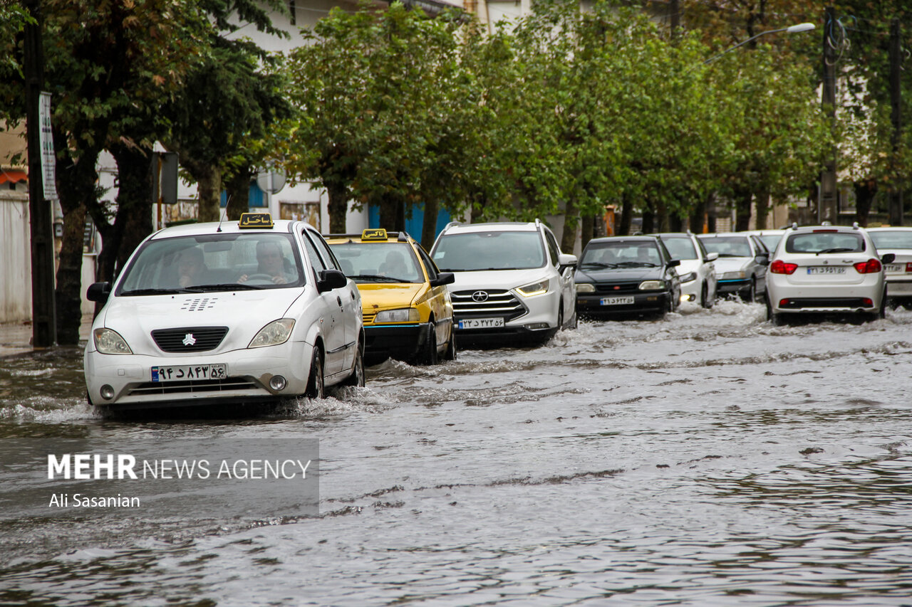 مازندران زیر باران؛ راه های مسدود باز شدند