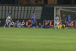 بازیکن میلیاردی هزار تومان هم بازی نکرد/آبروی ۸۰ ساله استقلال را بردند