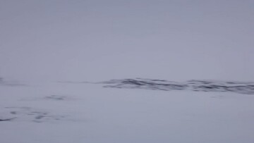 شاهد بالفيديو..تساقط كثيف للثلوج في محافظة آذربيجان الشرقية في آخر أيام الصيف!