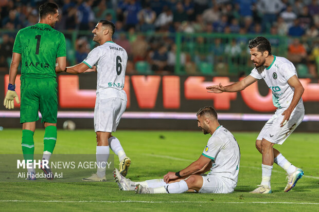 لیگ برتر فوتبال؛ استقلال - پیکان