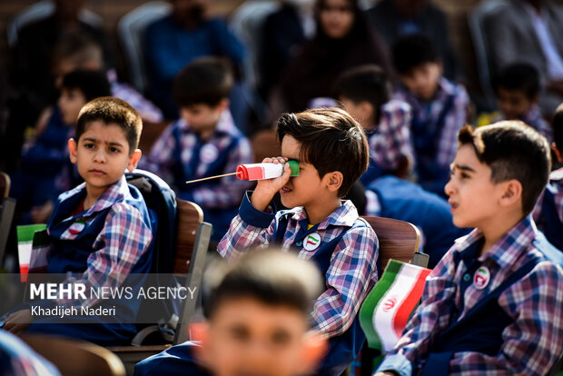 آیین جشن شکوفه ها در اصفهان