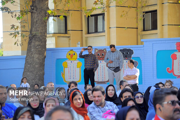 جشن شکوفه ها در همدان