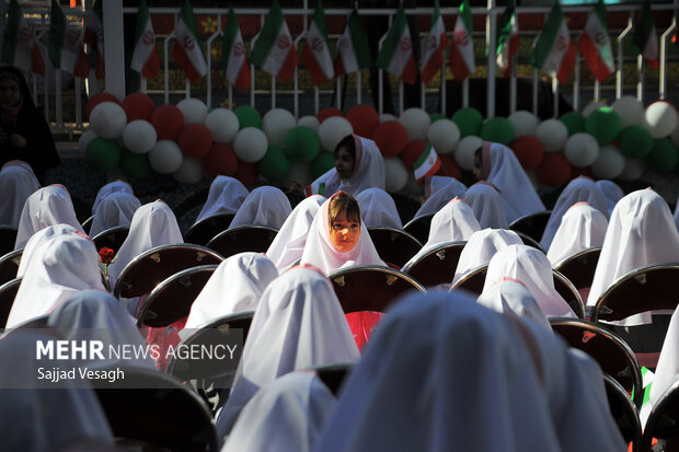 جشن شکوفه ها در همدان