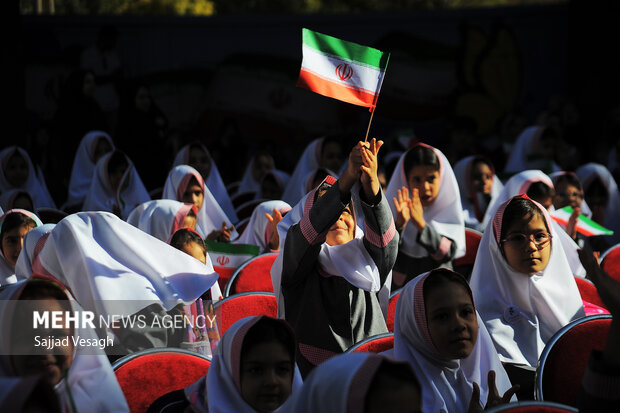 جشن شکوفه ها در همدان