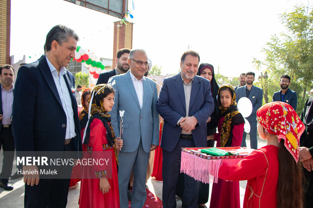 جشن شکوفه ها در گلستان