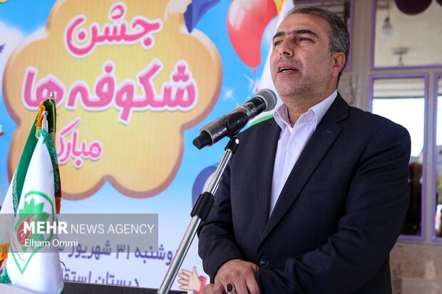 جشن شکوفه ها در سنندج