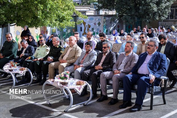جشن شکوفه ها در سنندج