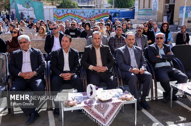 جشن شکوفه ها در سنندج