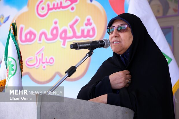 جشن شکوفه ها در سنندج