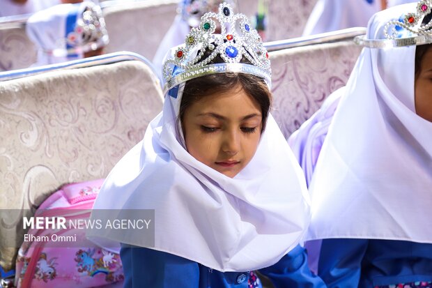 جشن شکوفه ها در سنندج