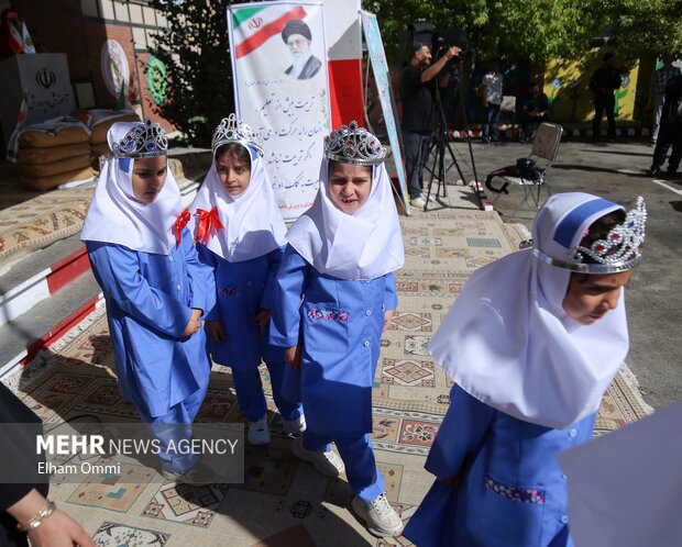 جشن شکوفه ها در سنندج