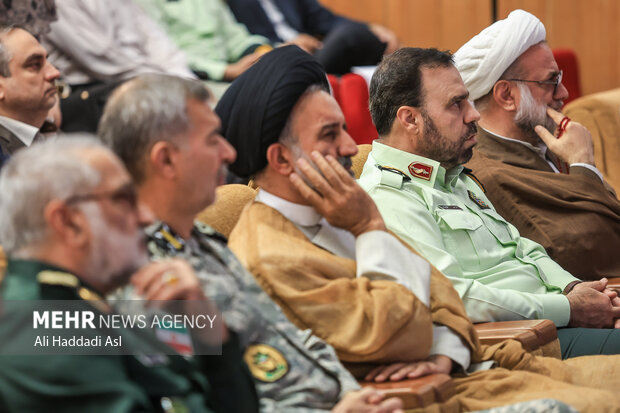 مراسم رونمایی از مجموعه مستند رادیویی موج حقیقت