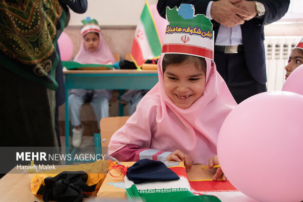 جشن شکوفه ها در گلستان
