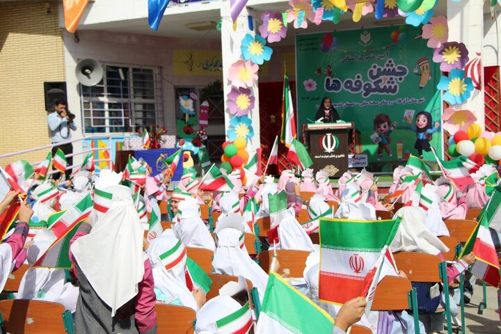 برگزاری جشن شکوفه های در آققلا