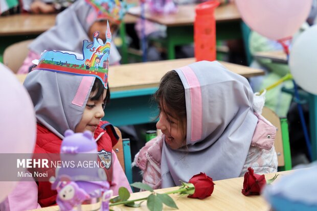 جشن شکوفه‌ها در تبریز