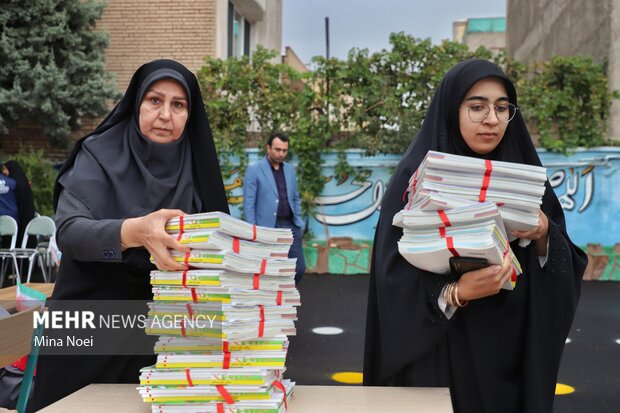 جشن شکوفه‌ها در تبریز