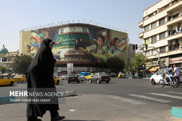 رونمایی از بنرهای نصب شده «تکلیف امروز؛ ساختن فردا»