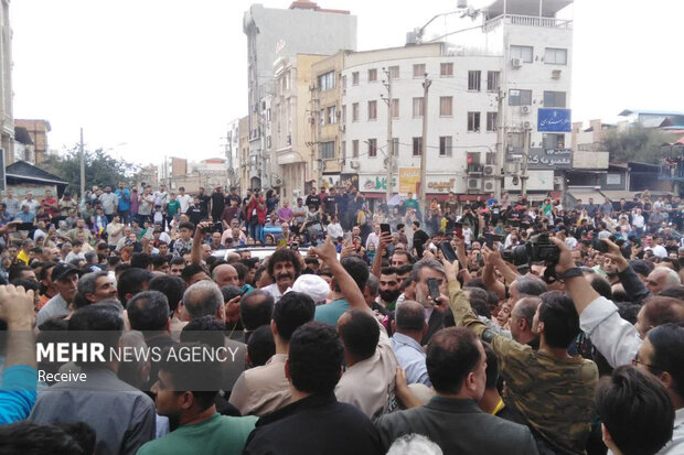 استقبال از رحمان عموزاد قهرمان کشتی جهان در بهشهر