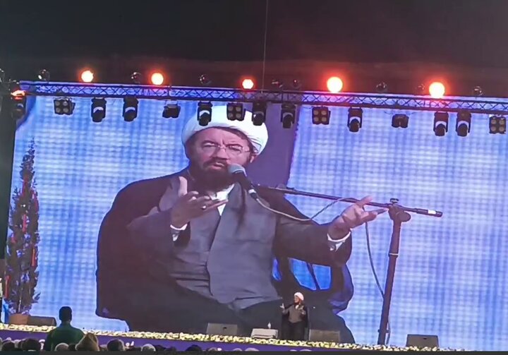 آغاز اجلاسیه ای از جنس نور؛ یاد ۳ هزار لاله عاشق گرامی داشته شد