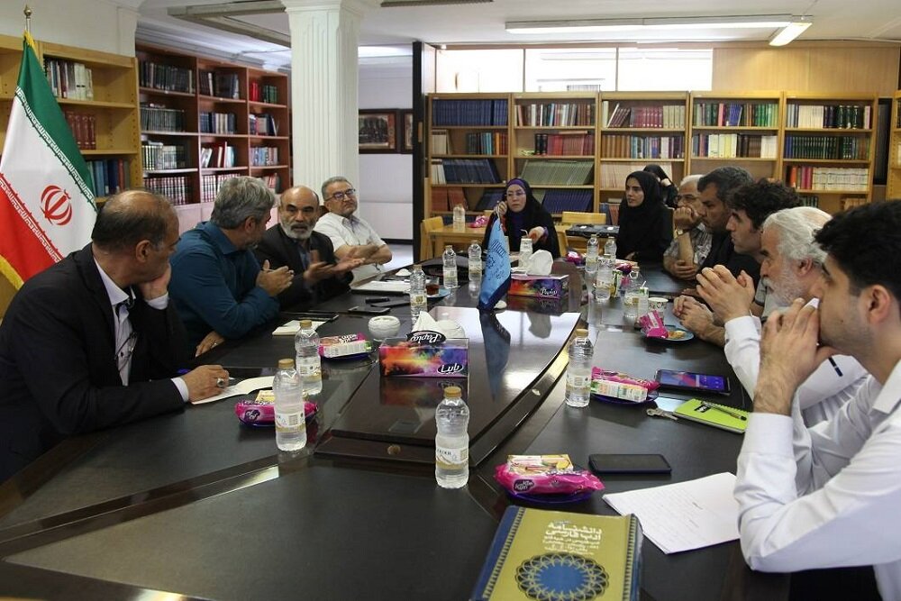 انگلیس رضاخان را فرزند خلف مشروطه می‌داند؛ پیروزی بریتانیا بر روسیه