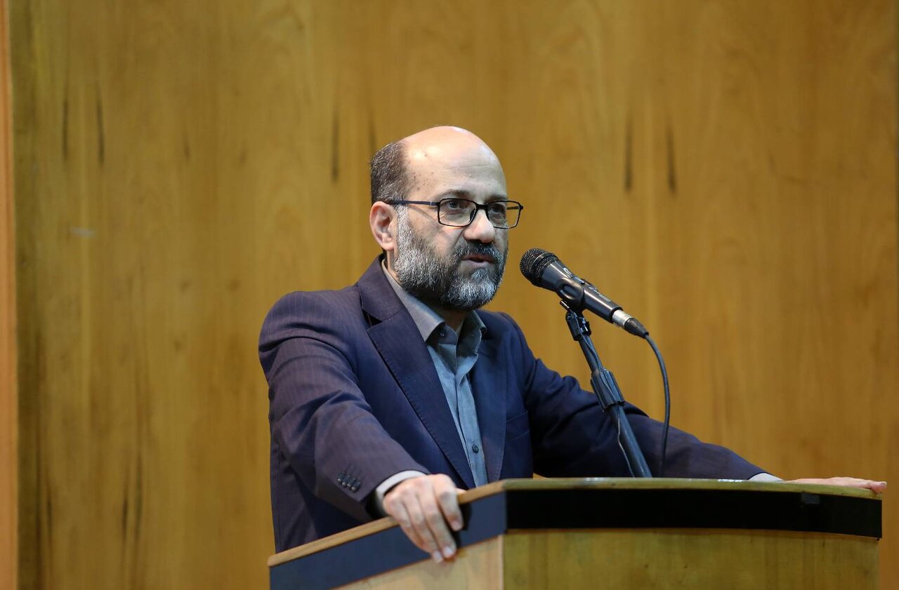 دقت علمی و وظیفه‌شناسی‌ پرهام، سرمایه‌ای برای فرهنگ ایران بود