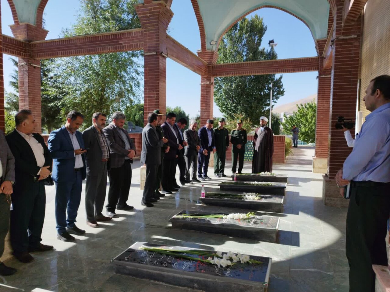 دفاع از ارزش‌ها و مقابله با دشمنان متحد نیازمند بصیرت و آگاهی است