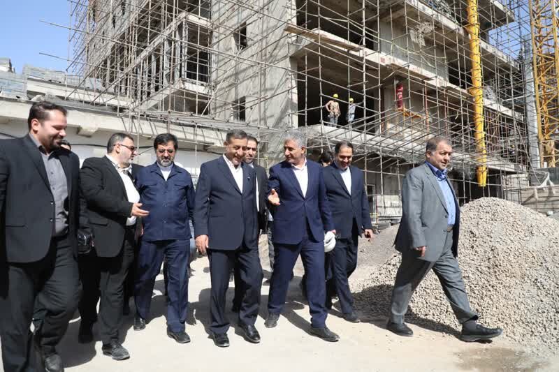 بازدید معاون اجرایی رئیس‌جمهور از روند احداث بیمارستان کودکان قم